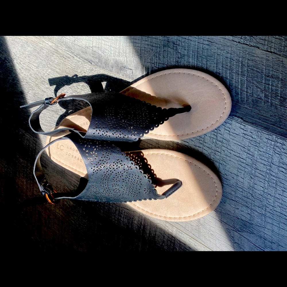 LC black casual sandals
